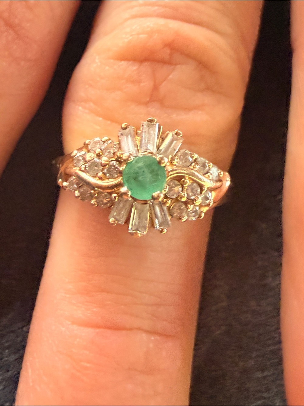 Vintage 1980s Ballerina 10kt Gold Emerald & Diamond Cluster Ring ACC8 .95.ctw - Picture 11 of 17